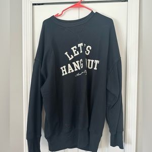 American eagle crew neck size medium (fits like a large)